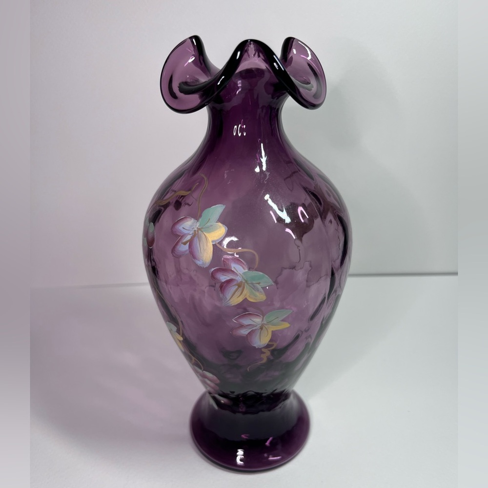 Vintage Fenton Plum Amethyst Diamond Optic Vase Hand Painted Grapes J Cunningham